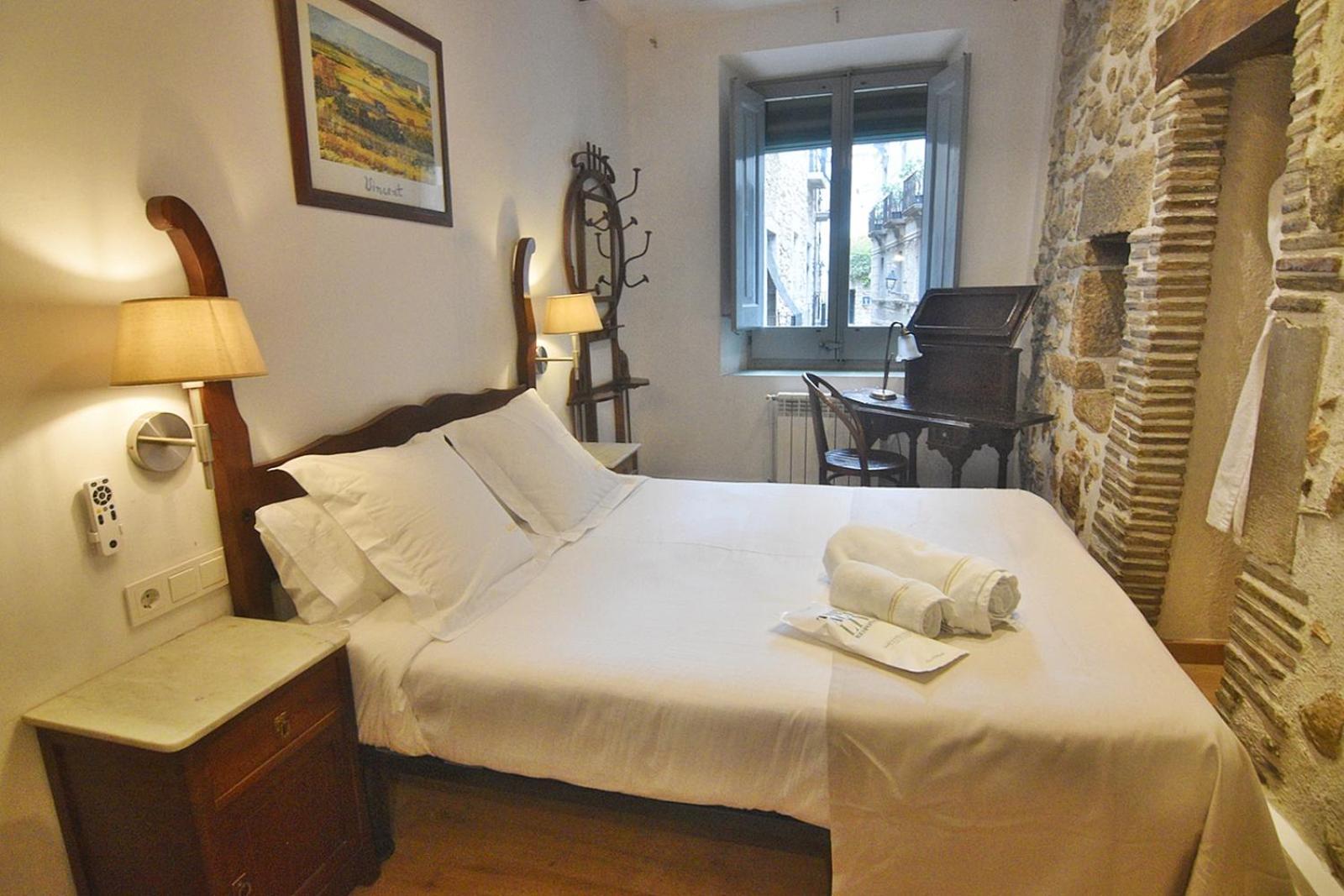 Pensio Bellmirall Gerona Exterior foto