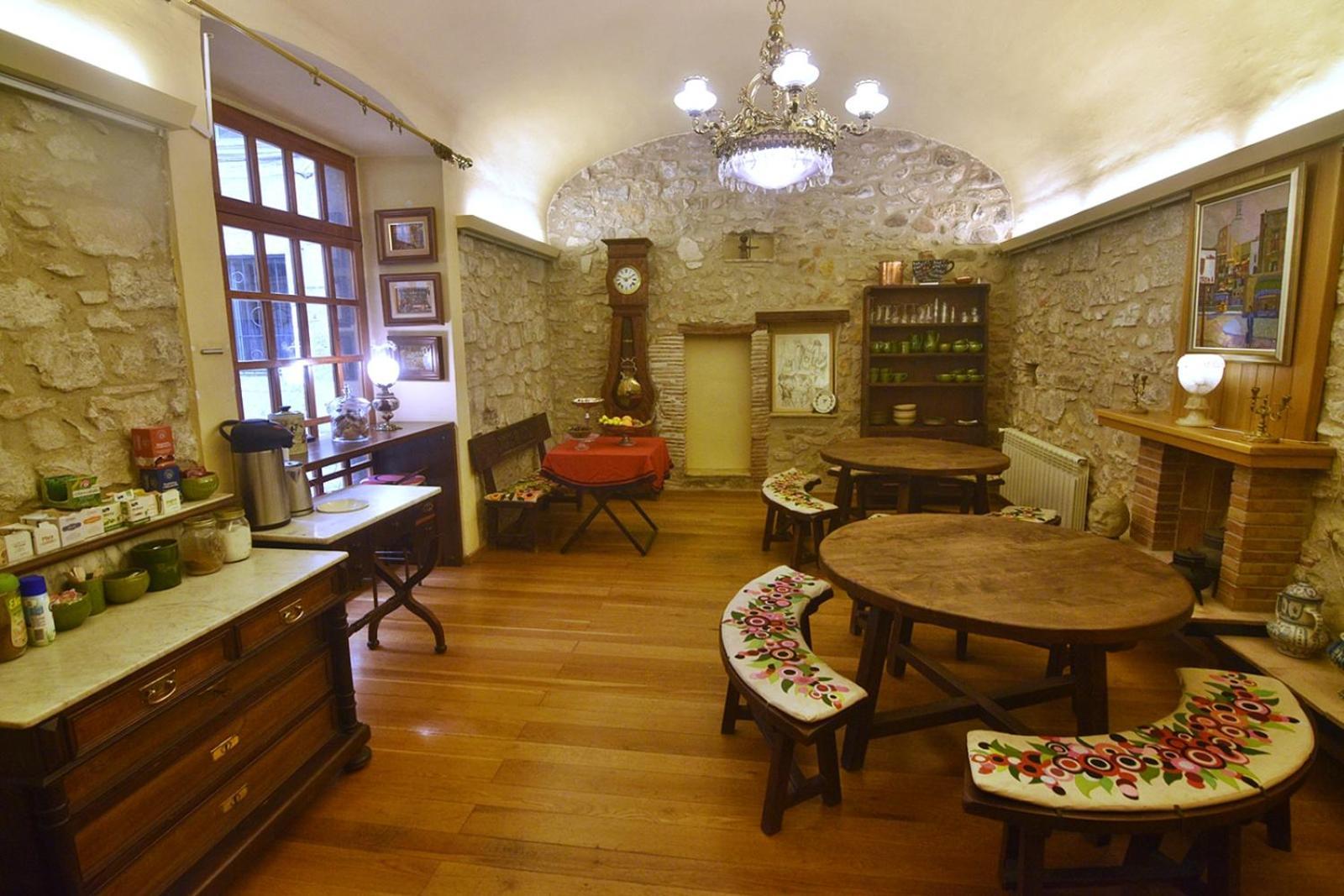 Pensio Bellmirall Gerona Exterior foto